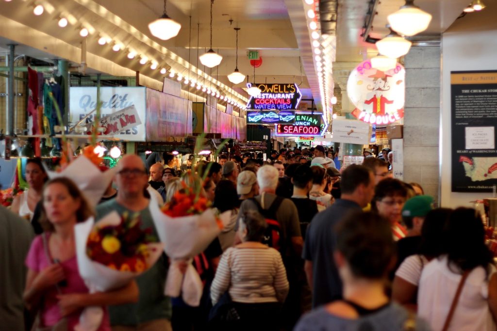 Image of a crowded food court on Black Friday.