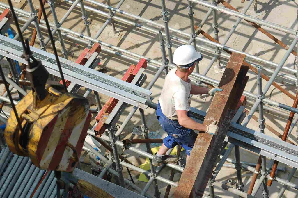 Why You Should Hire a Scaffolding Accident Lawyer