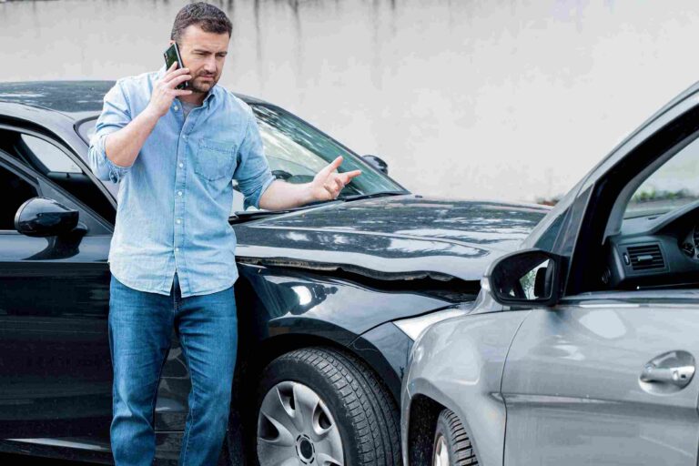 Dos and Donts When Interacting with Insurance Adjusters After an Accident scaled